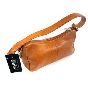 (NWT) Leather Clutch Purse - Wilson’s Maxima
